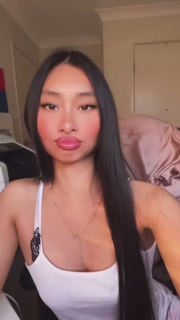 @Bella☦️