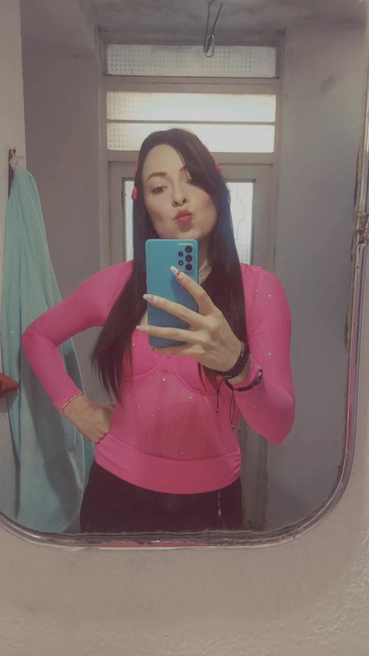 @Violeta Gomez