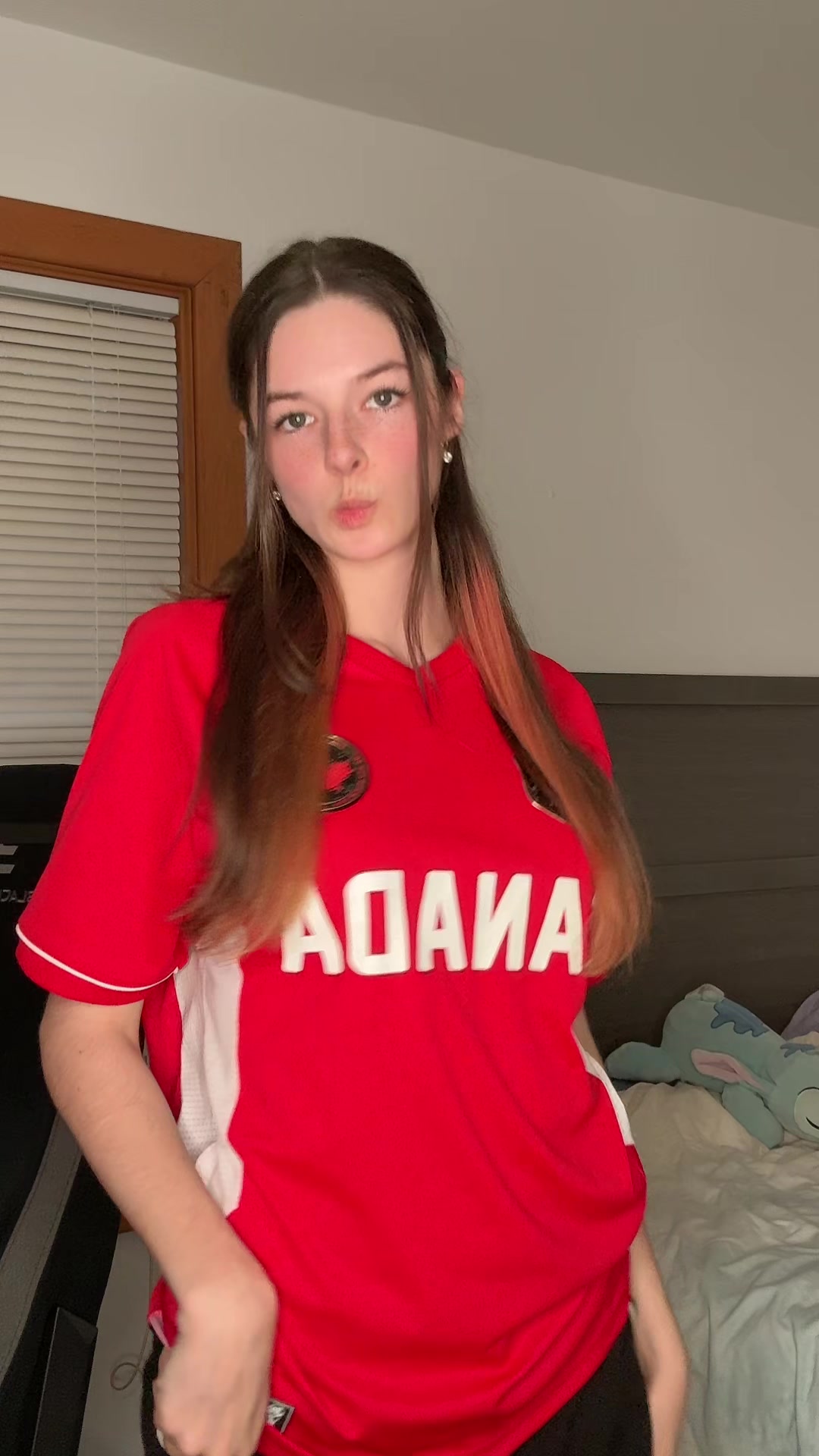 @EllaBloom
