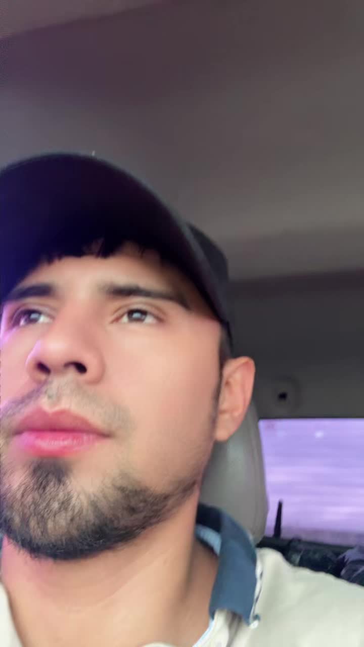 @Roberto