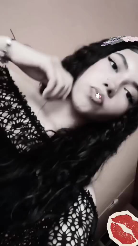 @𝓛𝓪 𝓥𝓪𝓵𝓮𝓬𝓲𝓽𝓪 🍓.