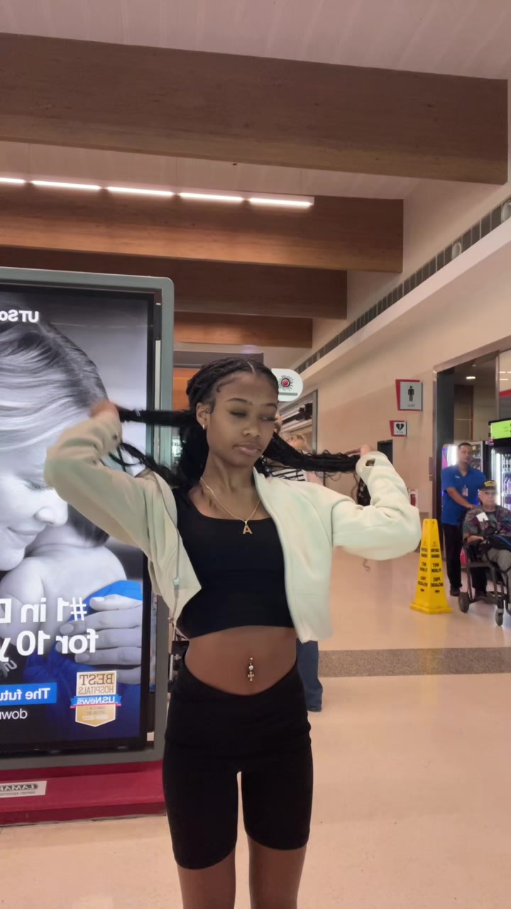 @pr3ttyliyah4