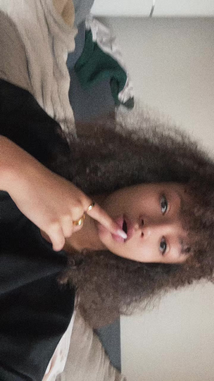 @chloe