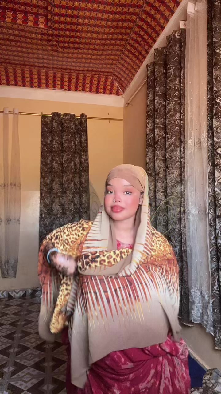 @ismahan.Dheman 👸🏻🖤🇸🇱