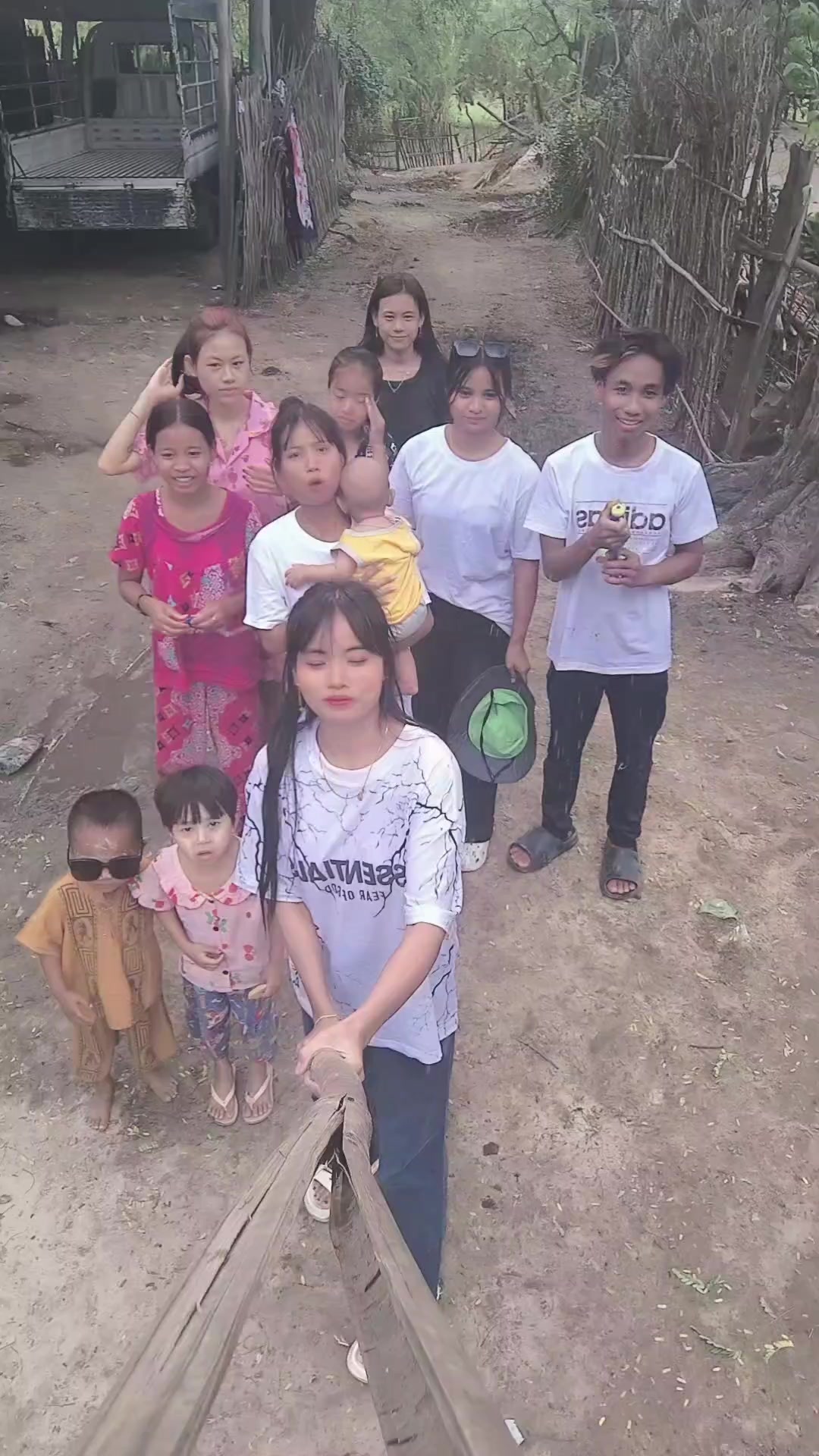 @✰𝗔𝘆𝗲 𝗧𝗵𝗮𝗻𝗱𝗮𝗿 𝗢𝗼✰シ︎