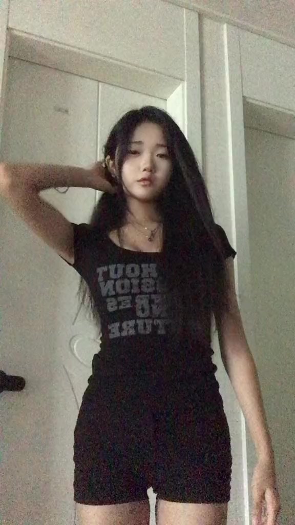 @조 민 정