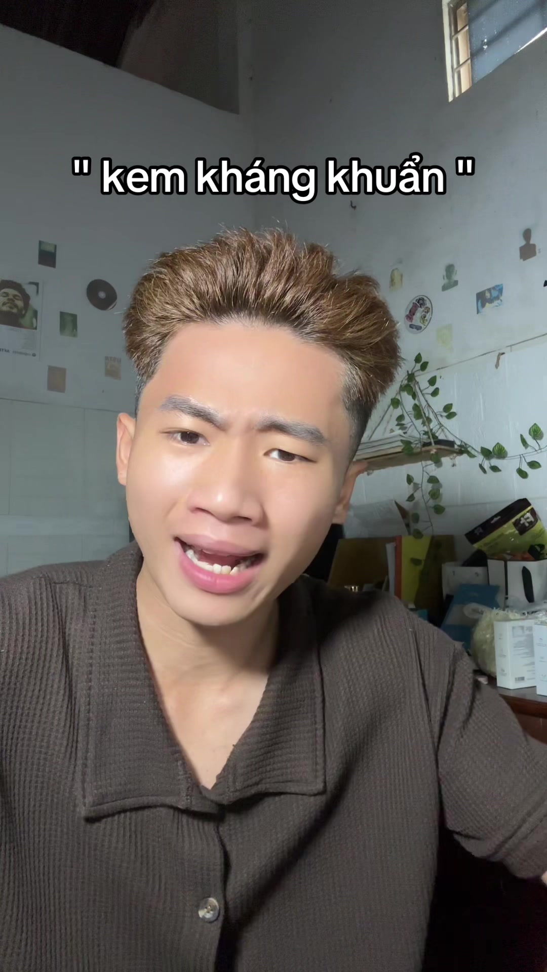 @đứa trẻ kh&ocirc;ng c&oacute; mẹ