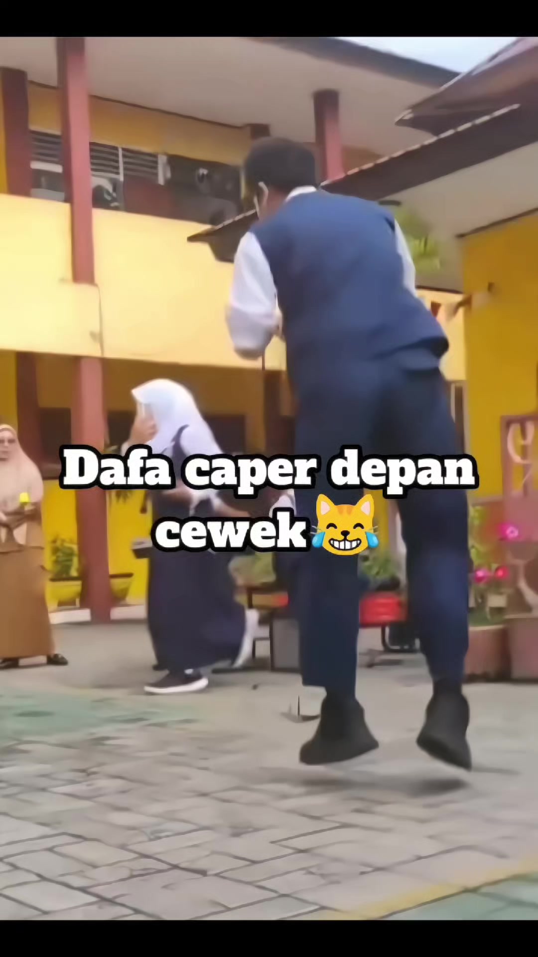 @𝐀𝐧𝐨𝐦𝐚𝐥𝐢 𝐈𝐝