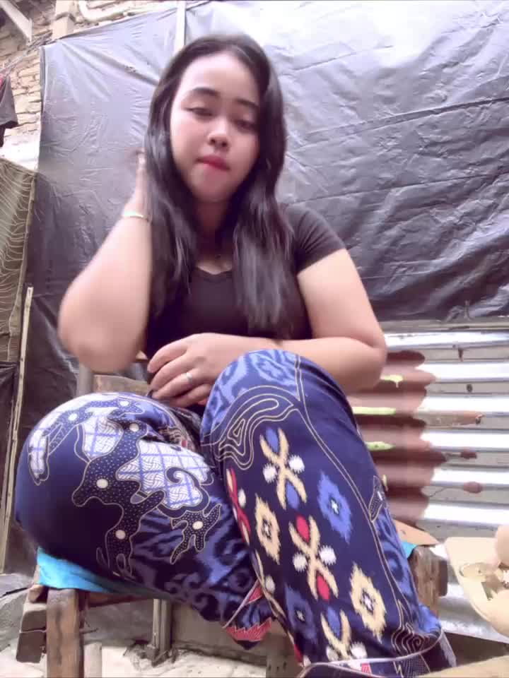 @Chichi