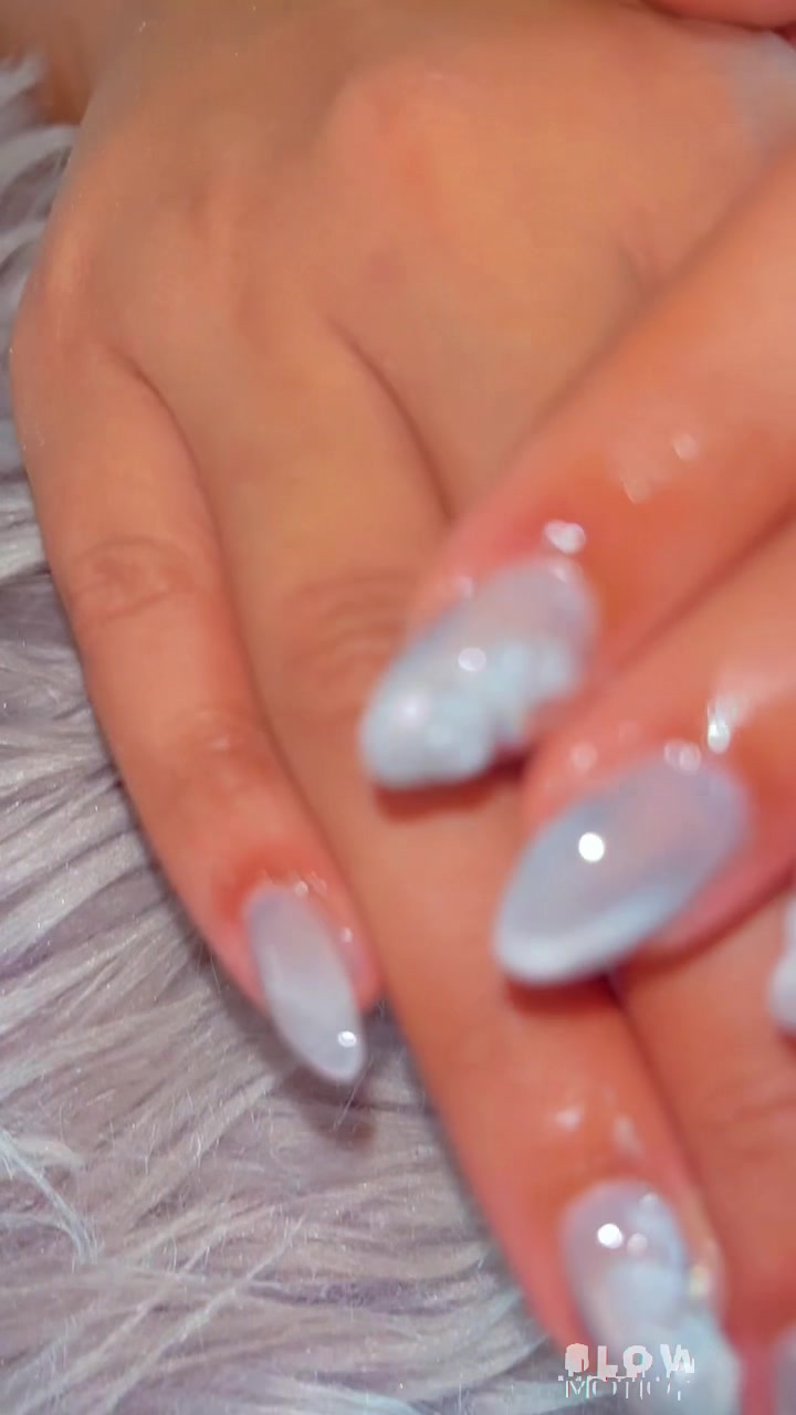 @TIPSY TURVY NAILS AND LASHES