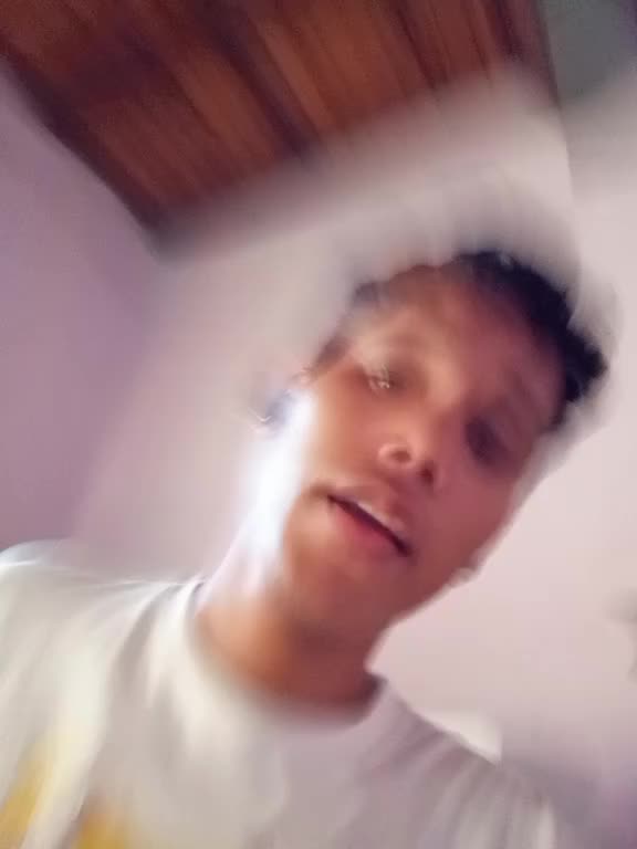 @𝕬𝖝𝖊𝖑 🧃