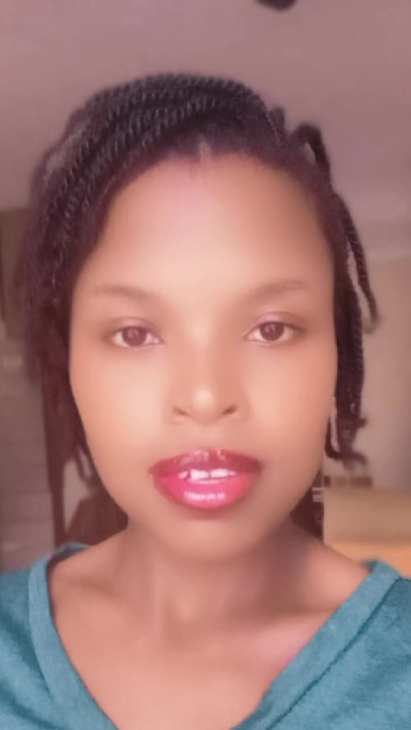 @Lizzy k 🇰🇪
