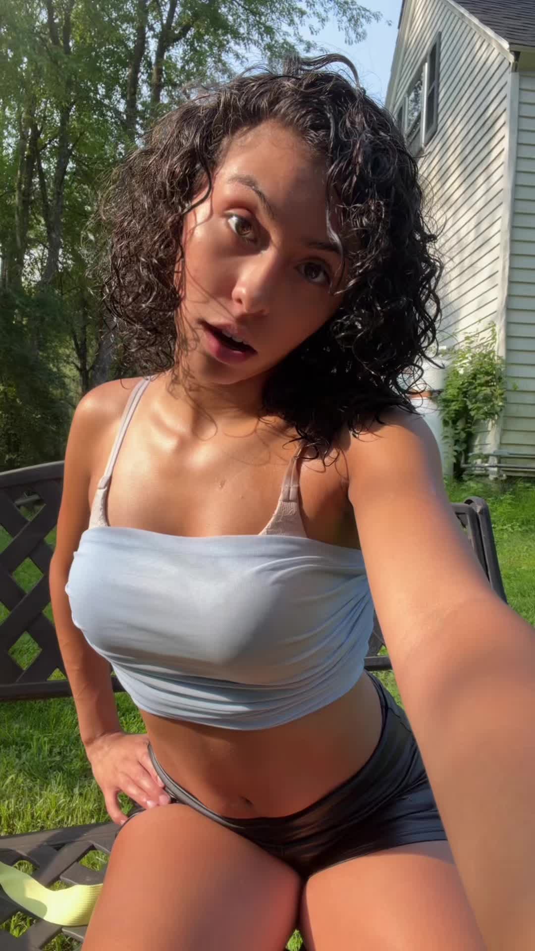 @Victoria