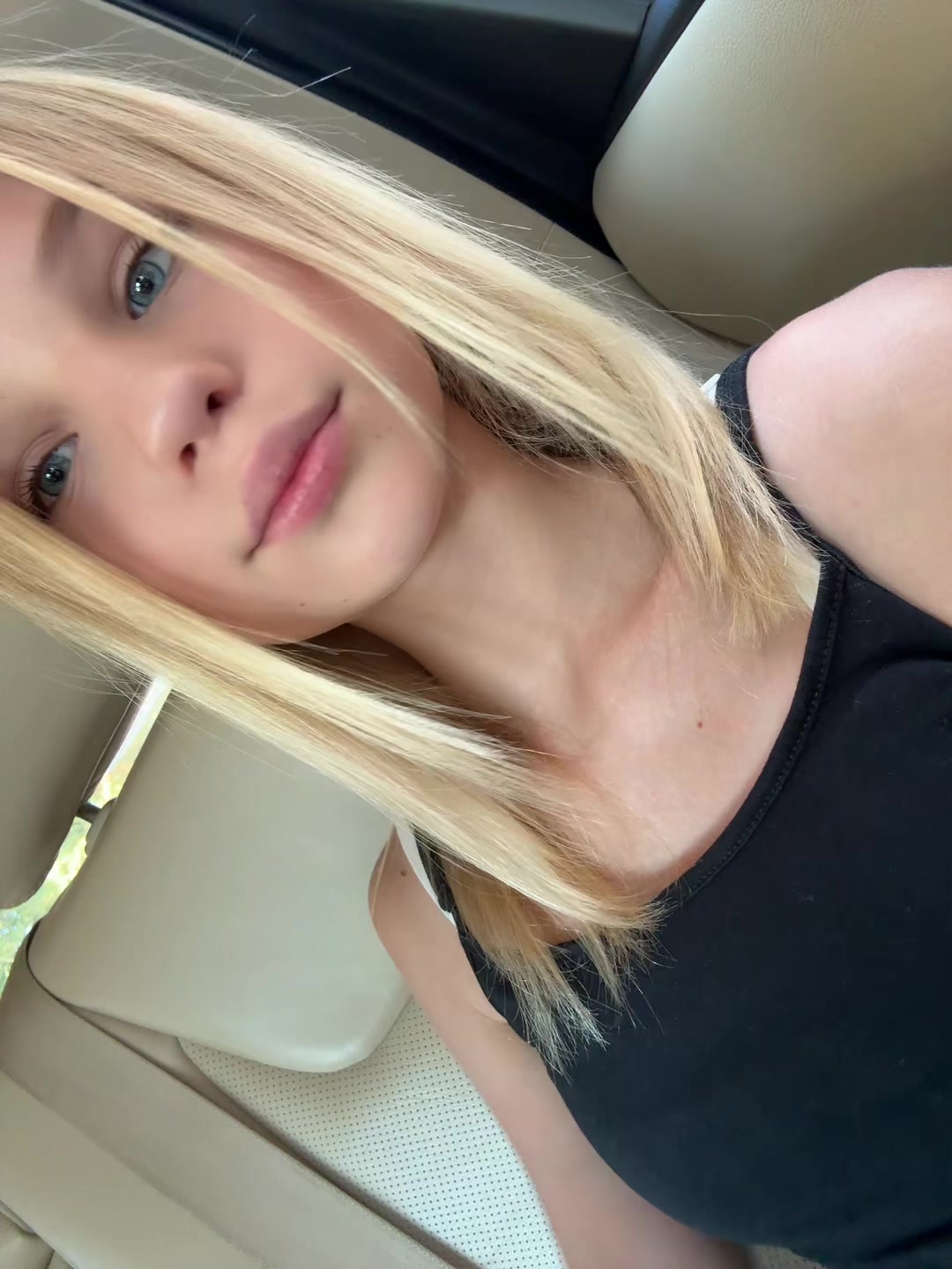 @сашка🖤
