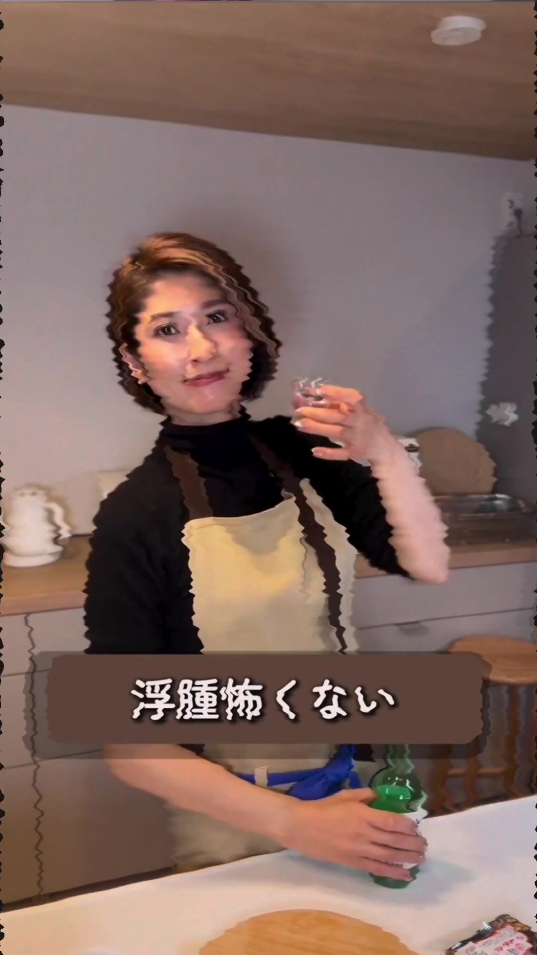 @ともこ