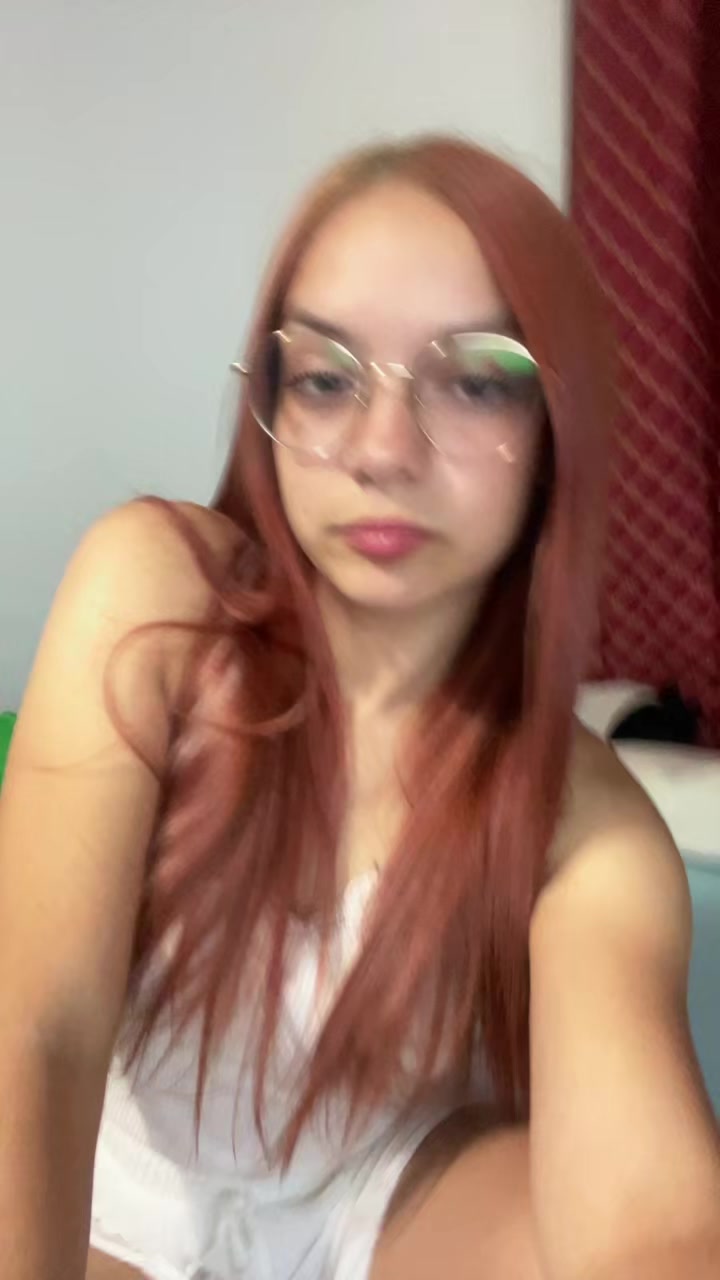 @camilezcano__