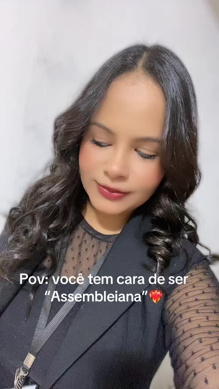 @irisfernanda