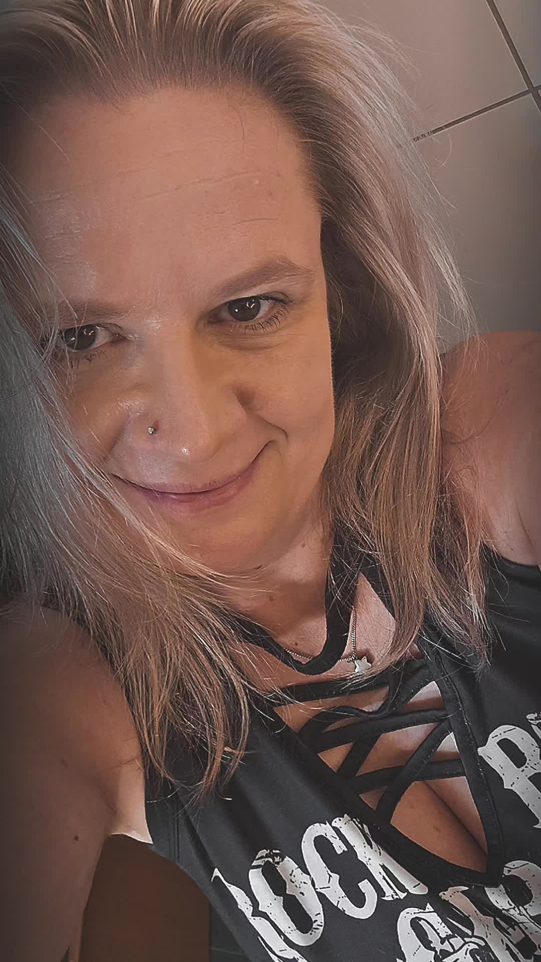 @Janett