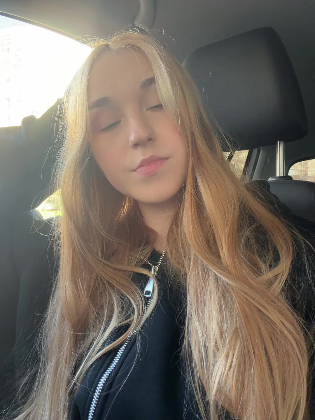 @Angélique
