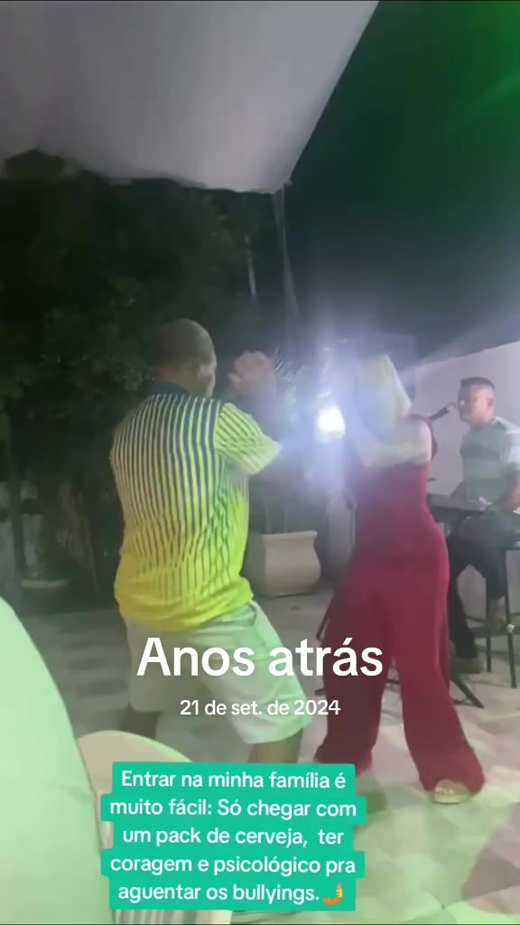 @ElizCristinaoficial