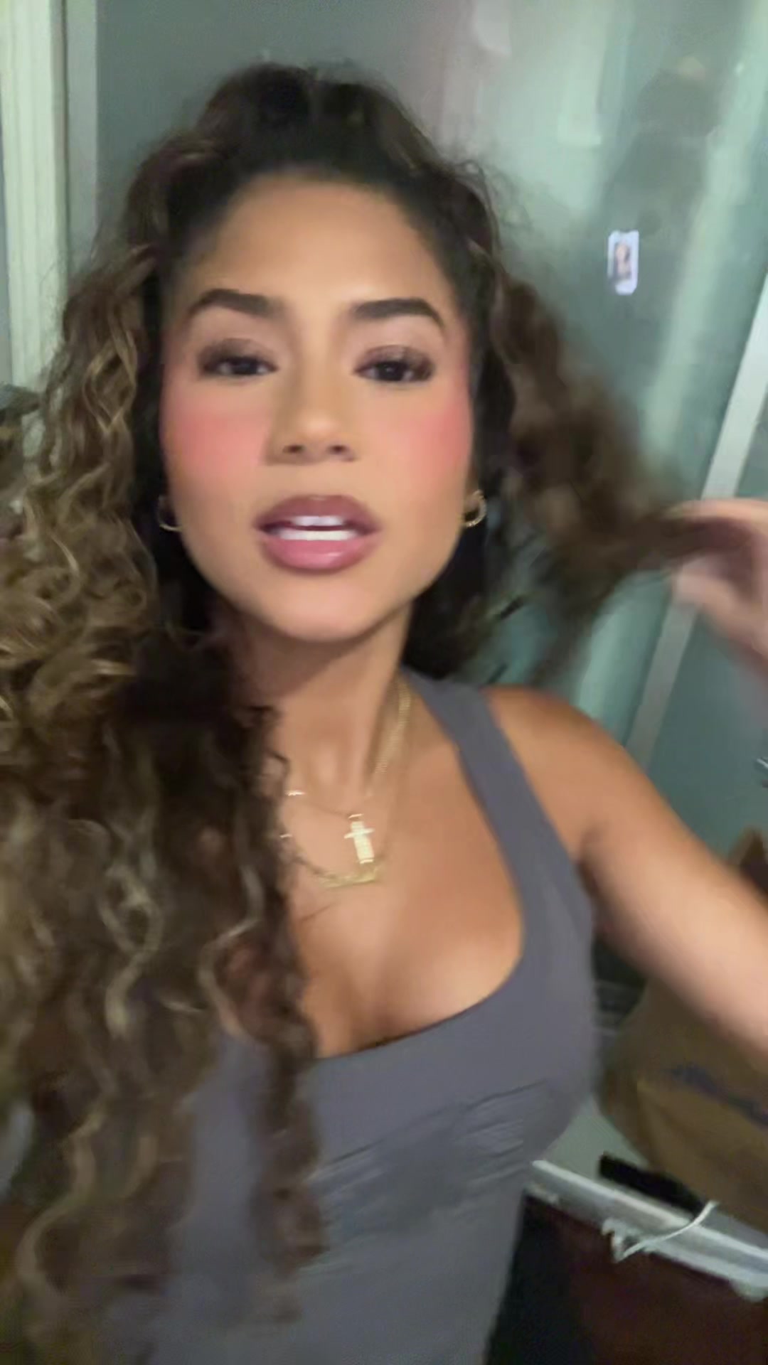 @🤫