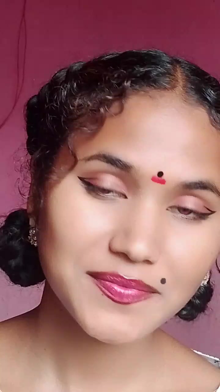 @MUSKAN😊