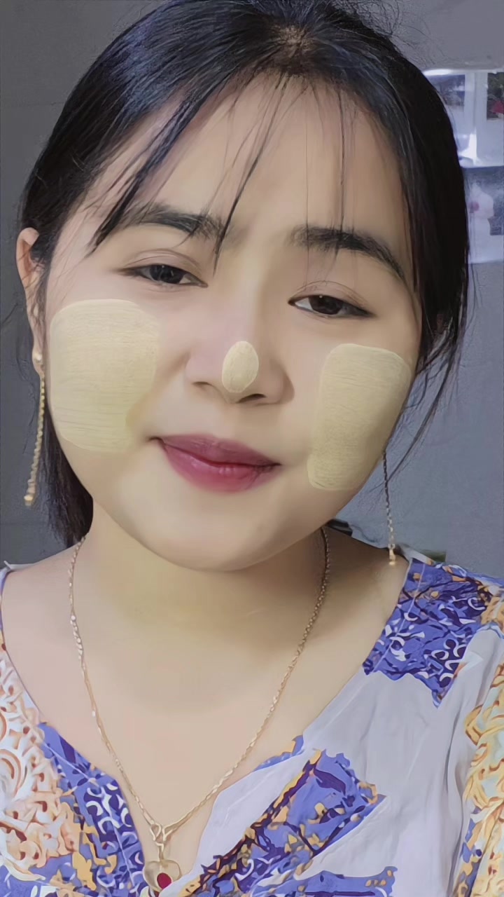 @Ei Myat Thu👑မြစ်ခြေသူလေး👑