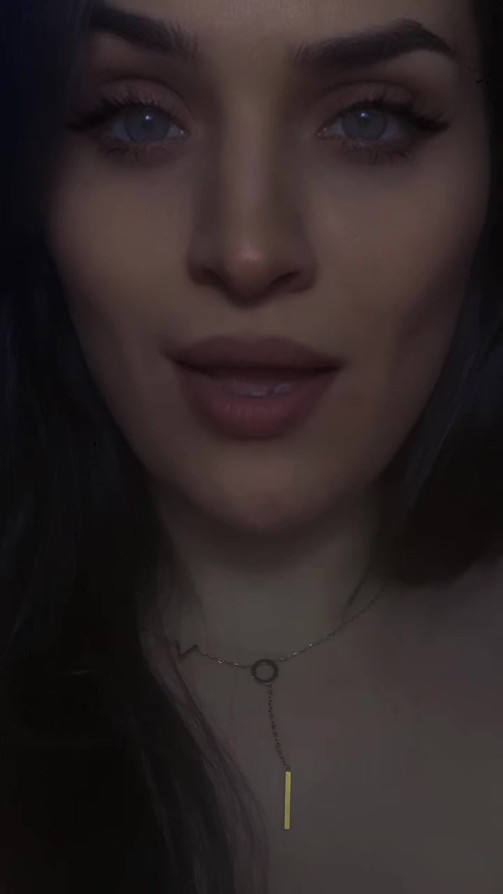@Amouna🦋