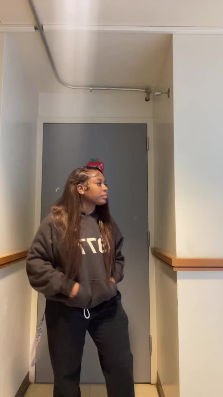 @niaundercover