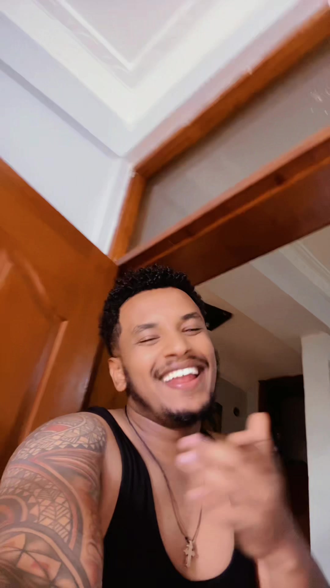 @𝐍𝐚𝐡𝐨𝐦_𝐀𝐠𝐚𝐦𝐞