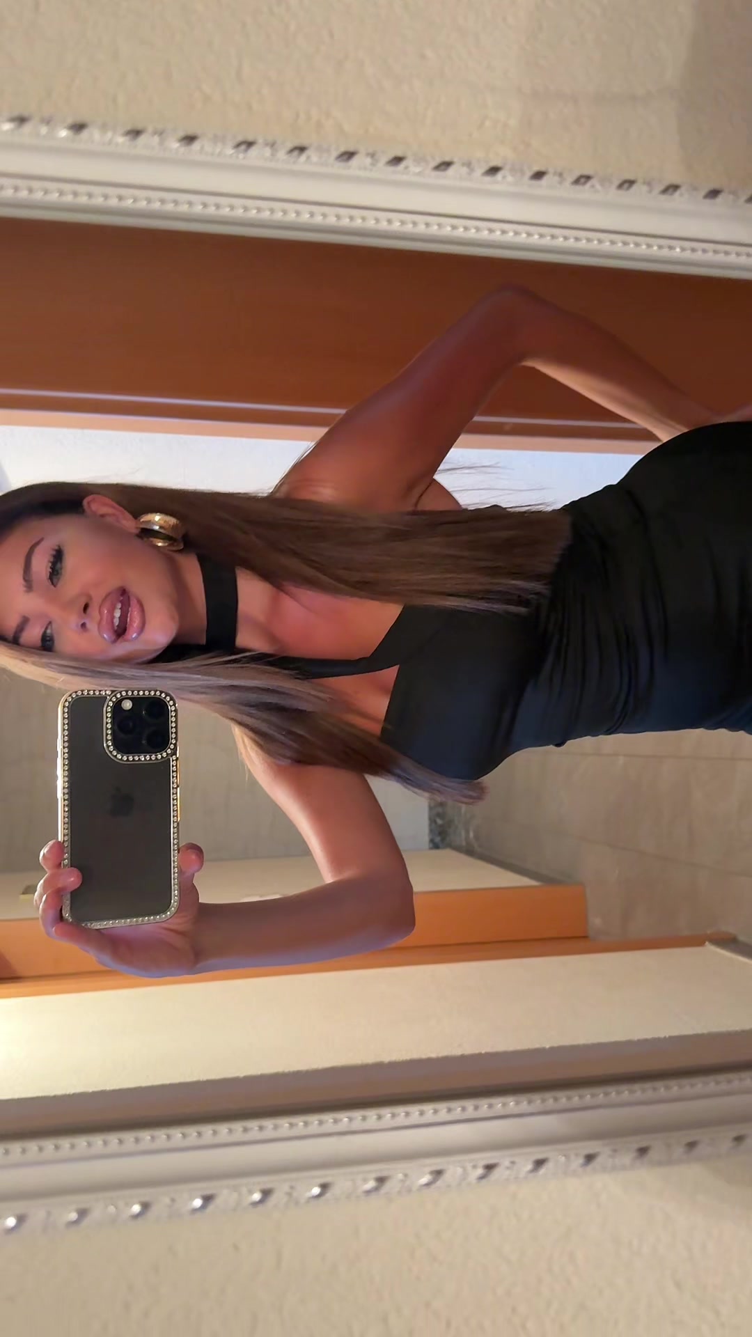 @𝐋𝐀𝐔𝐑𝐀