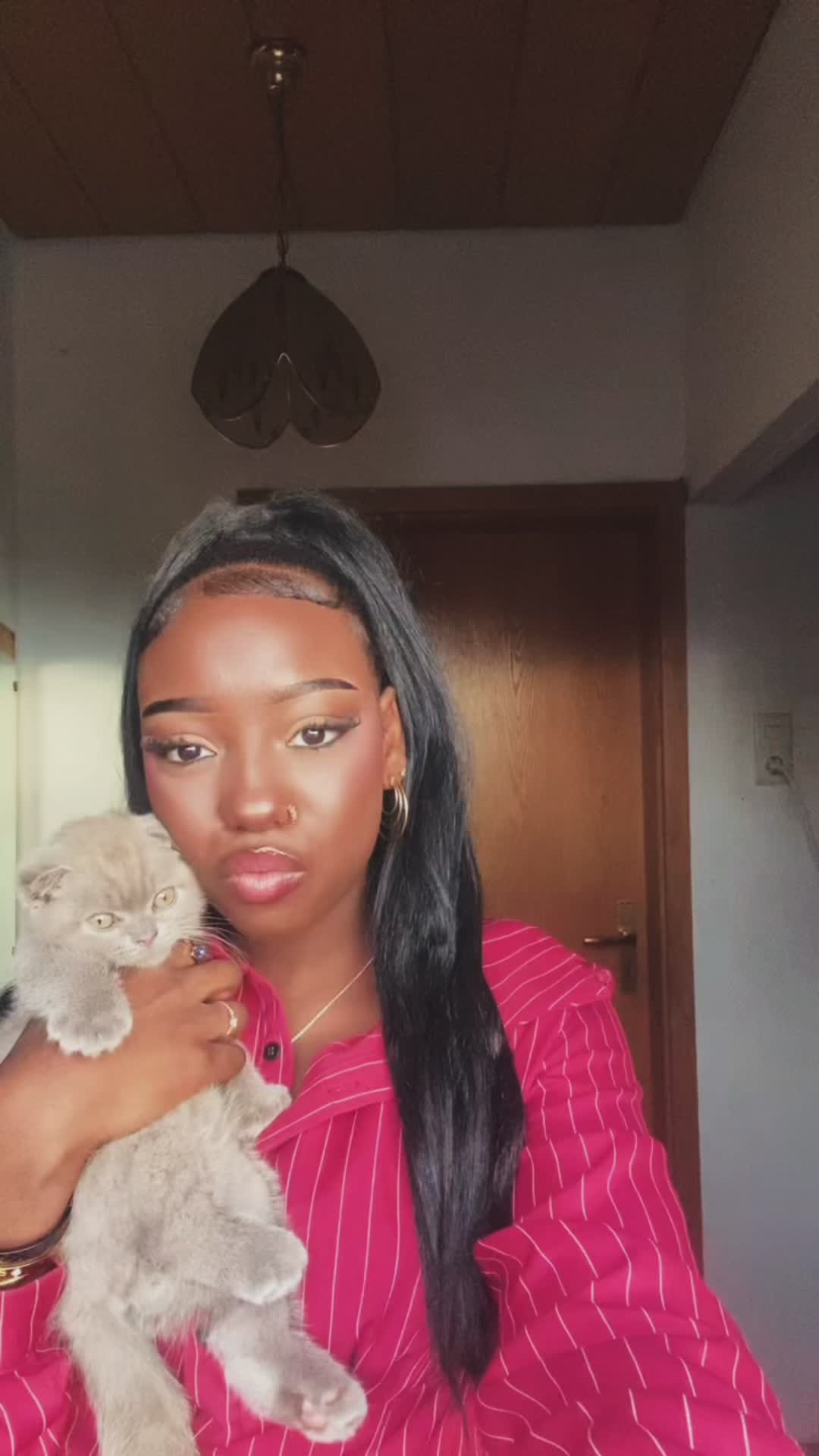 @q🍫