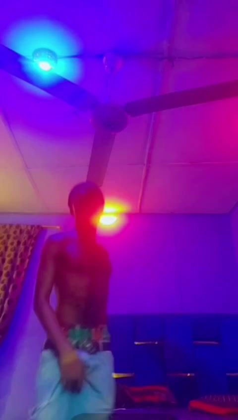 @Breasted pounds 🦅