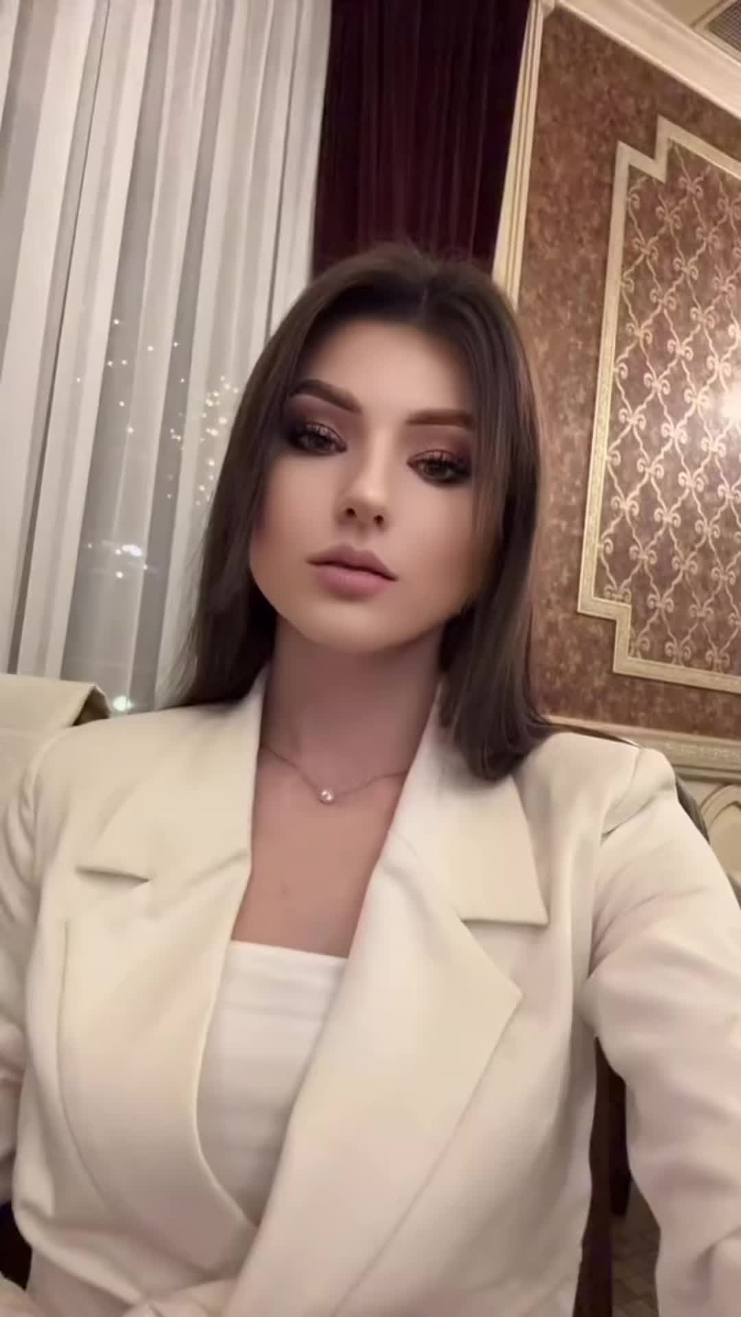 @Angel17