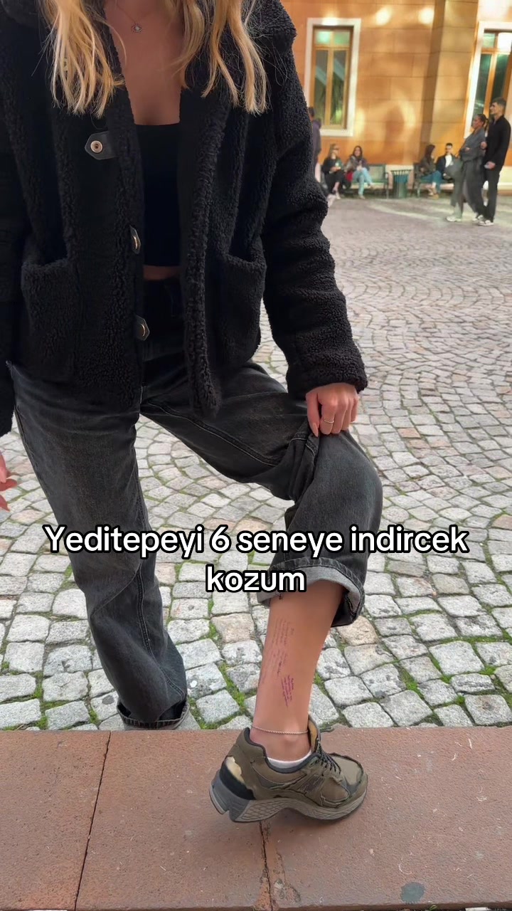 @Asude Esen