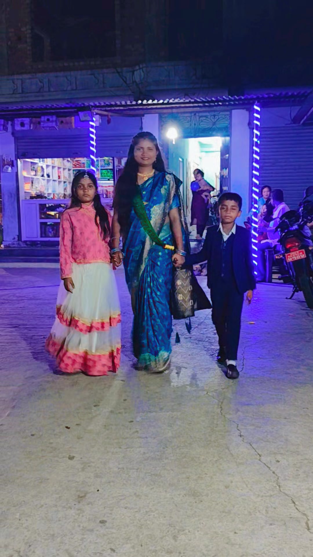 @Nilam Kushwaha🧿Dimple Queen🧿