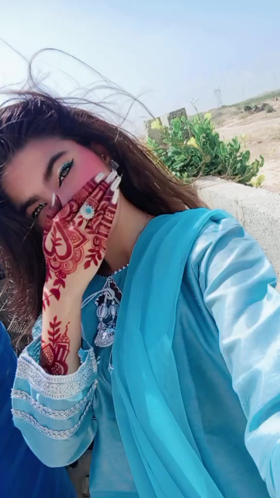 @💯urooj khan🔥🖤