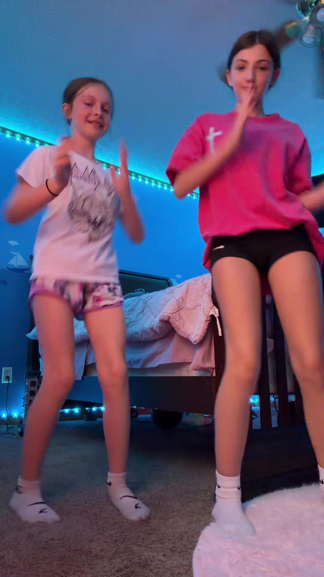 @Ava_dances😛🤘