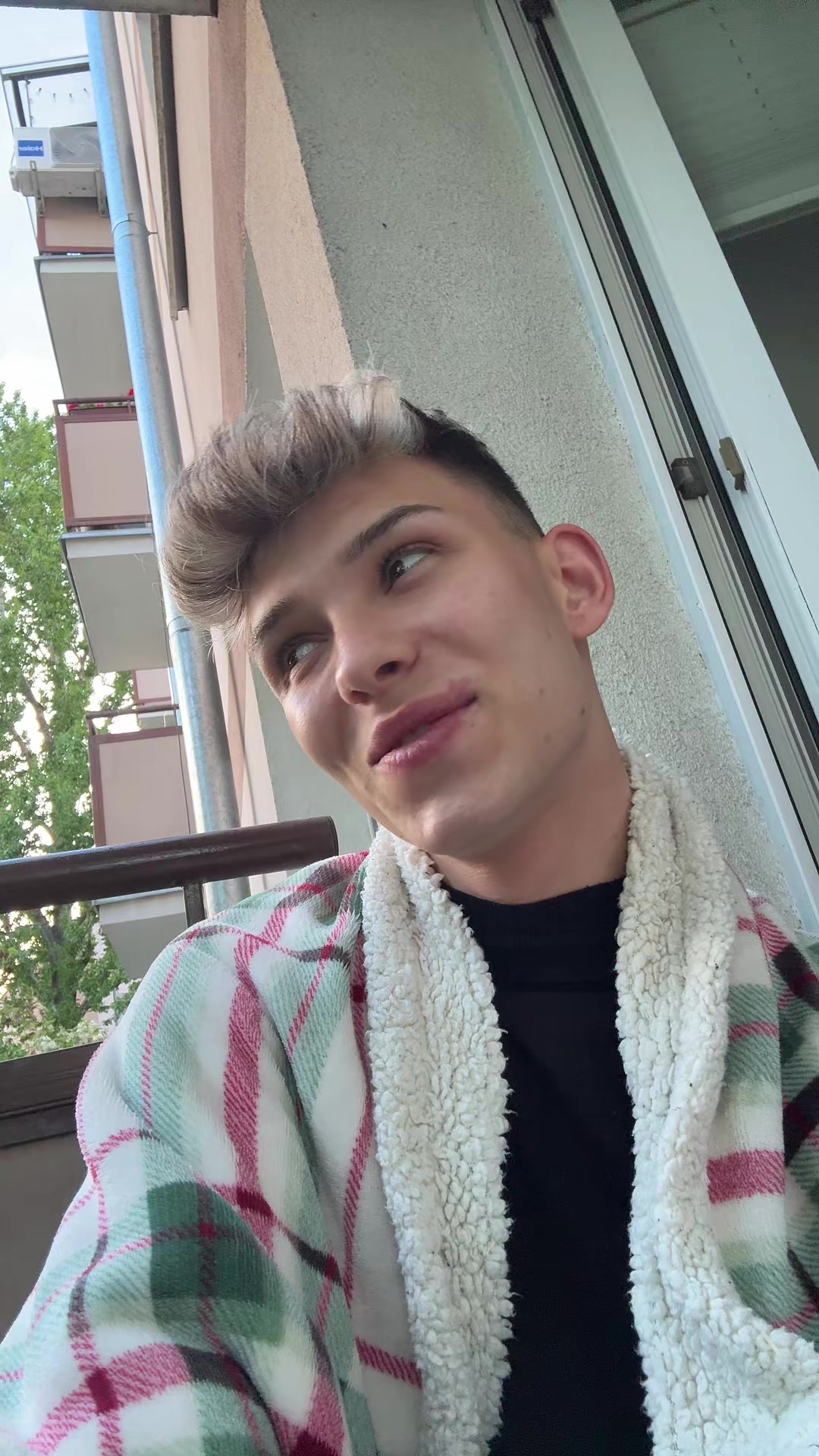 @Adamekkk
