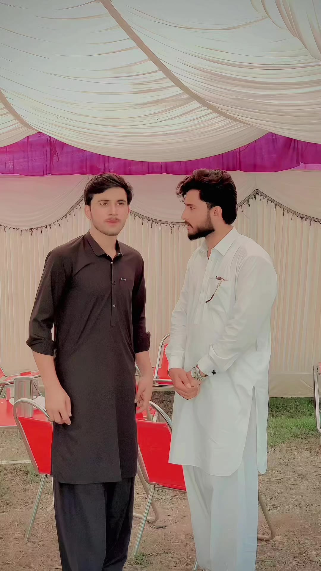 @꧁ ABBAS AHMAD 𝟕 🤍 ꧂