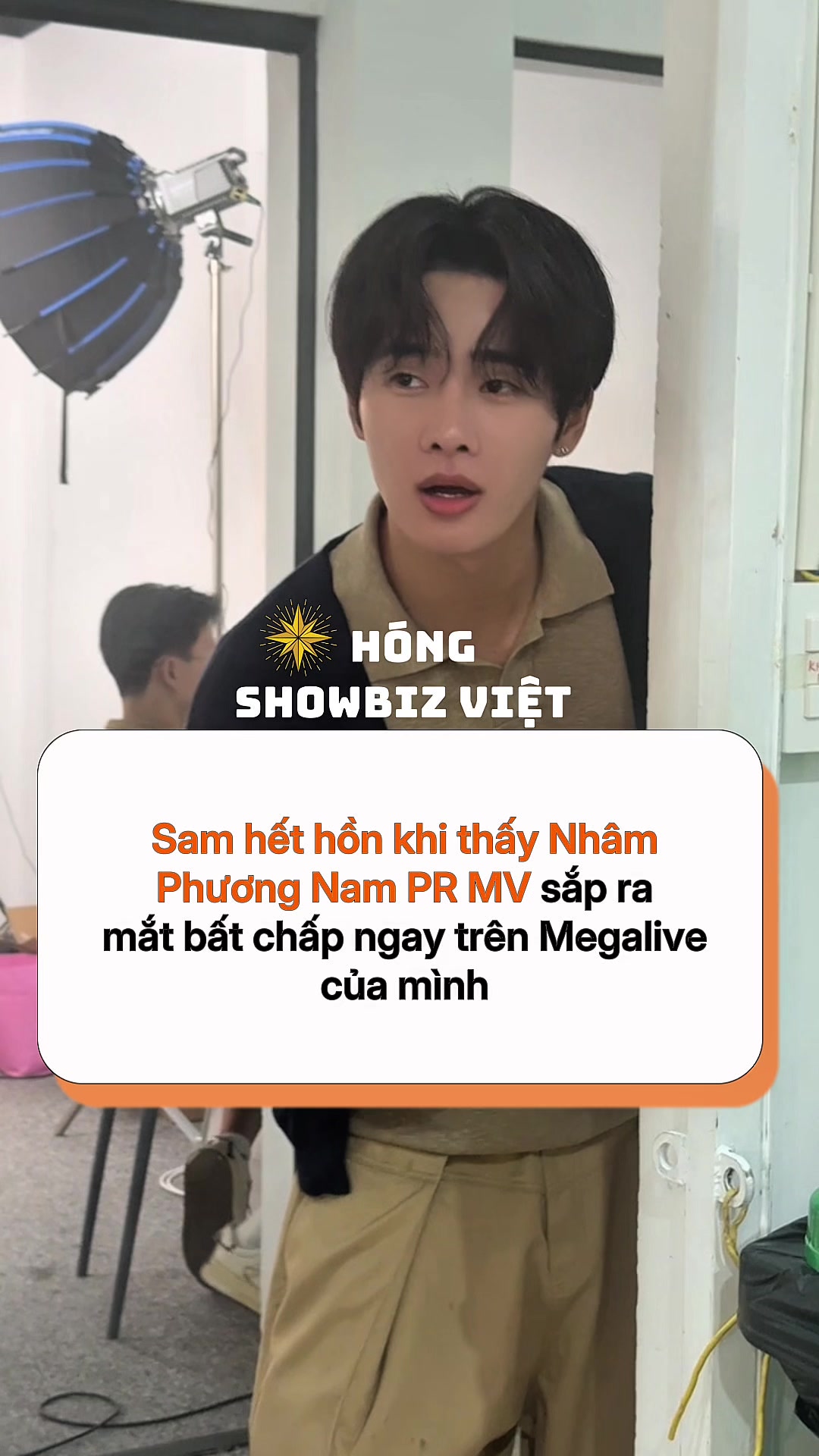 @H&oacute;ng Showbiz Việt