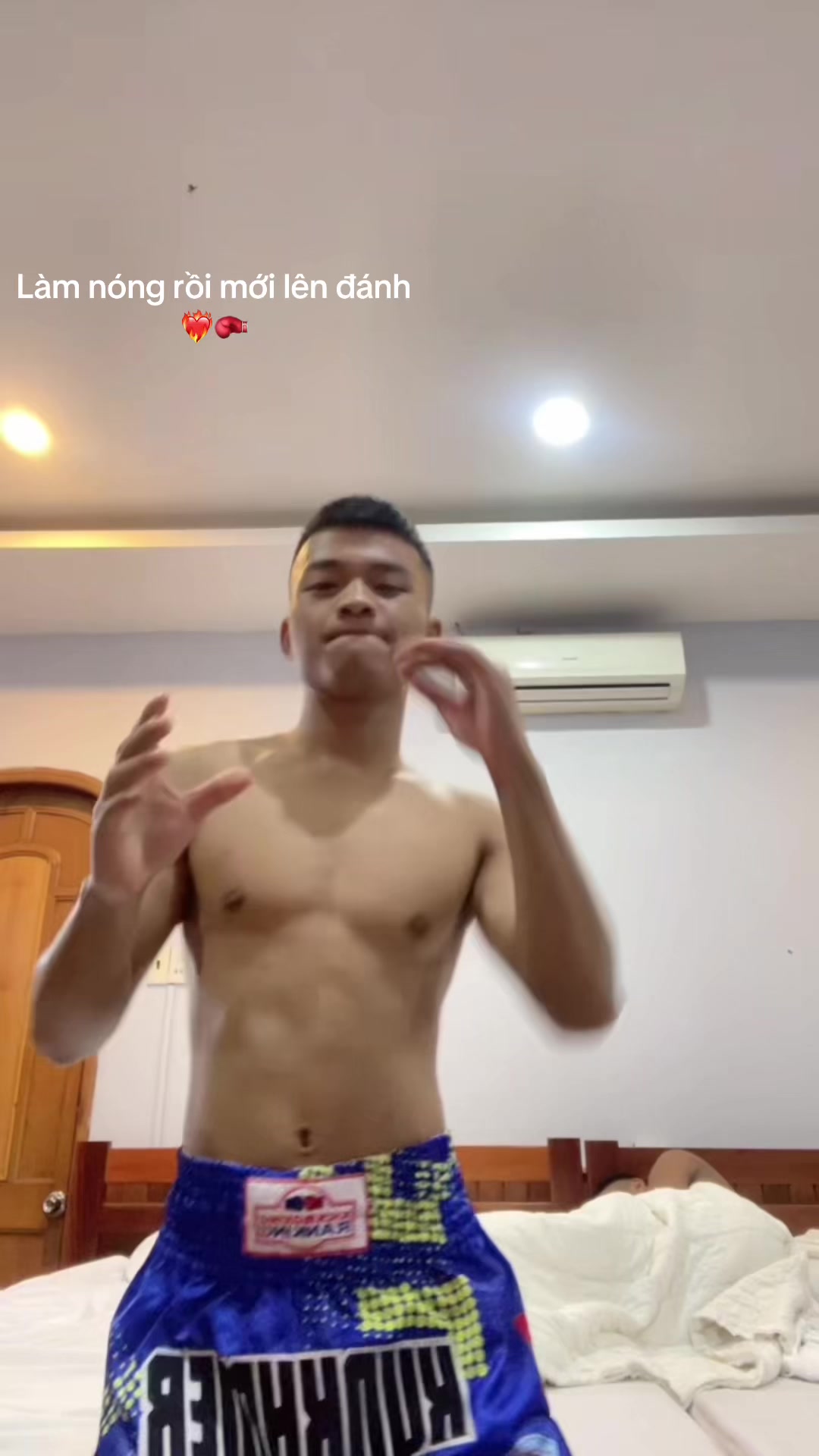@Ating Quoc 🥊