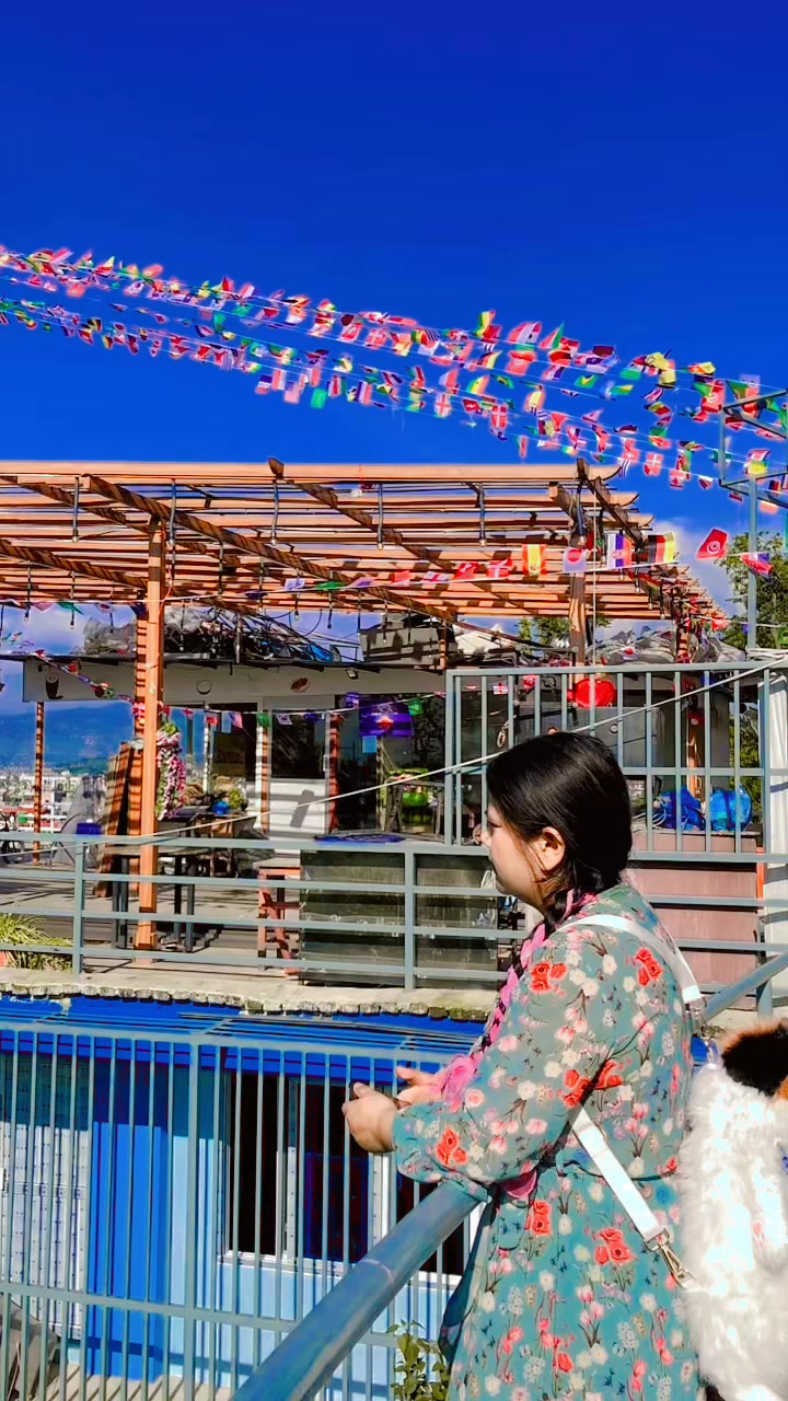 @Ru🐝 Adhikari