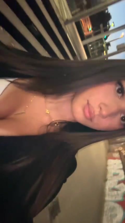 @𝐥𝐚𝐮𝐫𝐚𝐚𝐟𝐧𝐳