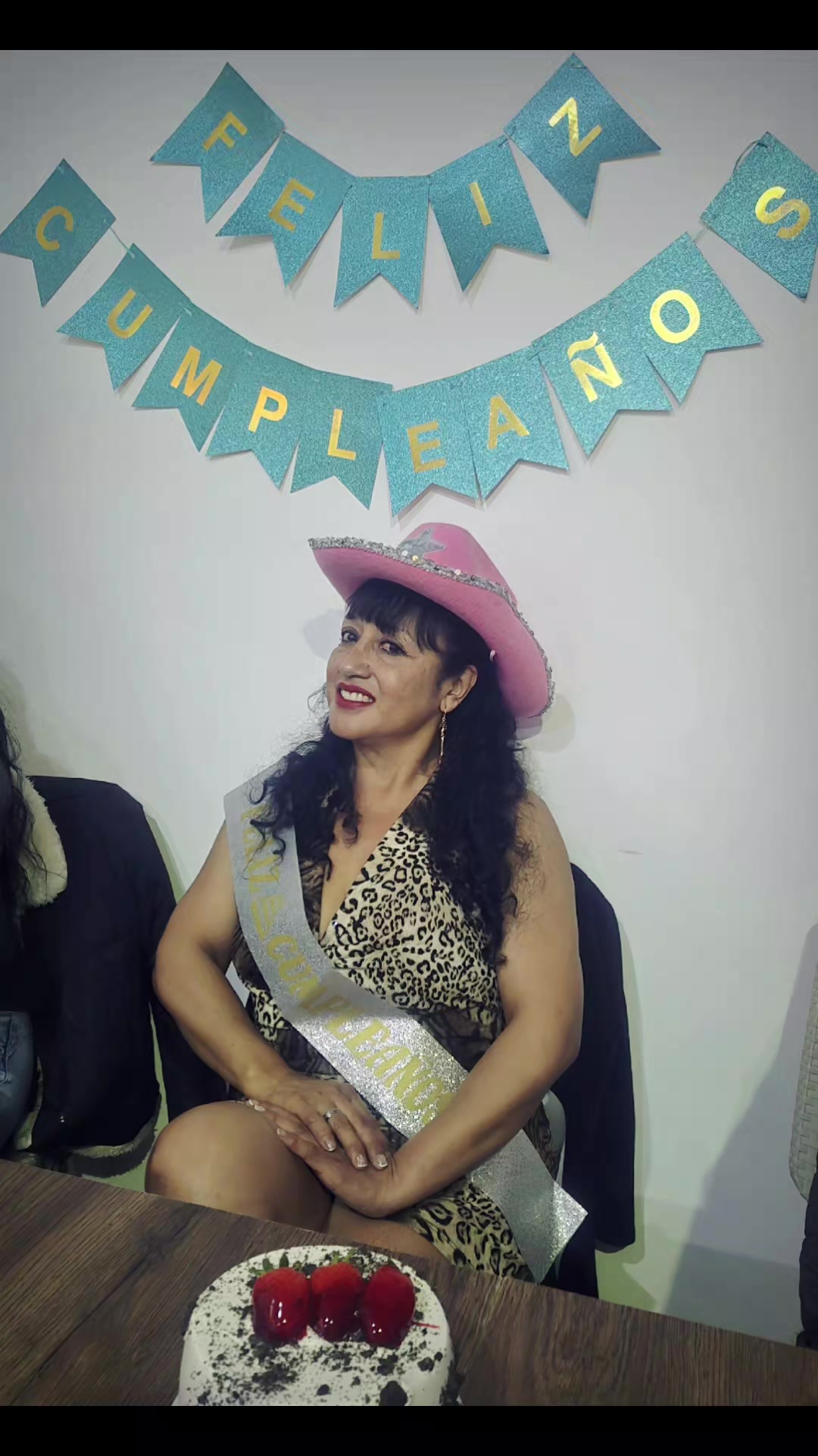 @Julie Vanesa