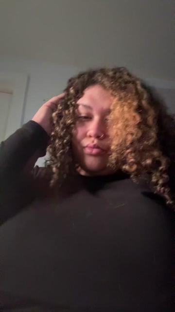@CurlyheadZimmarria