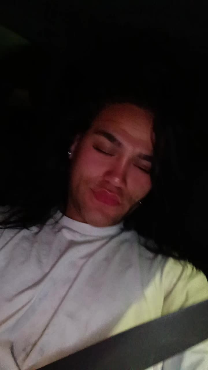 @Eahbitch
