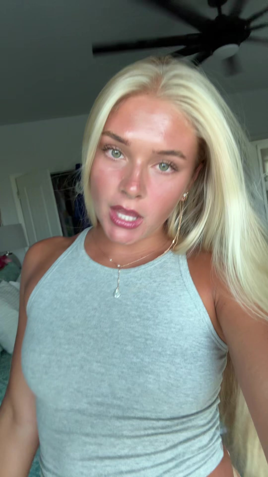 @_whodisdeva_