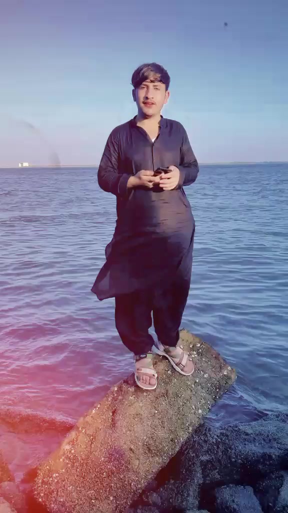 @👑زڑگو💓باچا👑