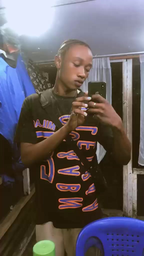 @Bad zer 99 😈😎💲